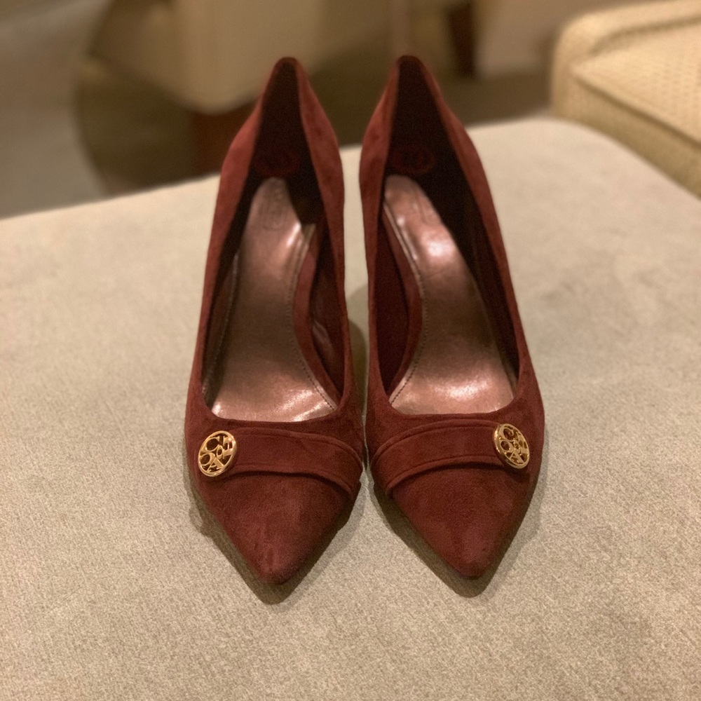 Coach Burgundy Suede Pumps with gold insignia NWOT